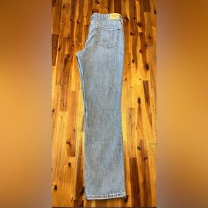 Levi Strauss Signature Gold Totally Shaping Straight Leg Jeans size 10 30X32